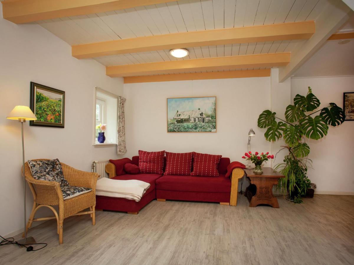 Fairytale Cottage In Nes Friesland With Garden 외부 사진