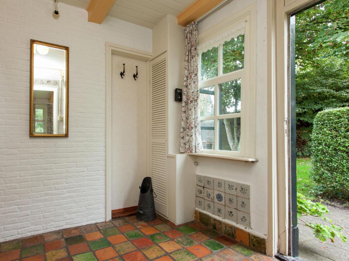 Fairytale Cottage In Nes Friesland With Garden 외부 사진