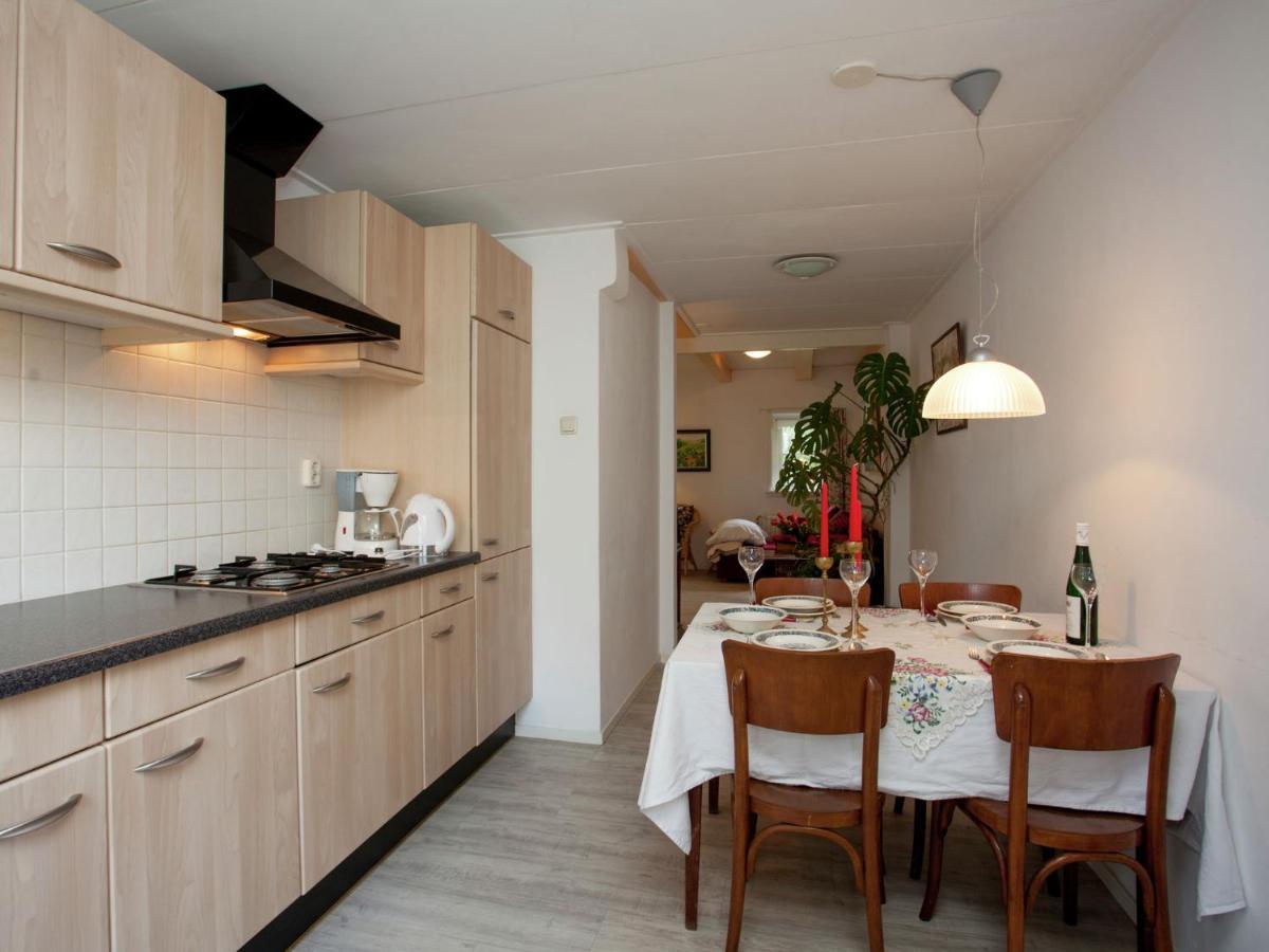 Fairytale Cottage In Nes Friesland With Garden 외부 사진